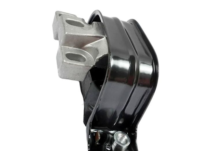 Опора двигателя ПРАВАЯ