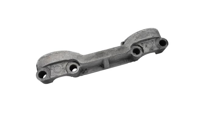 Крышка передняя крепления распредвалов  DOHC 2.4 л. EDZ 