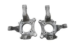 Кулак поворотный (RS)