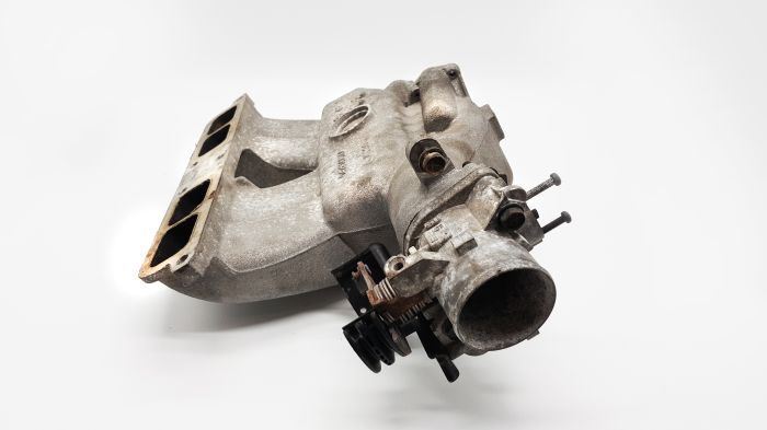 Коллектор впускной верхняя часть  DOHC RS 2.4 литра EDZ