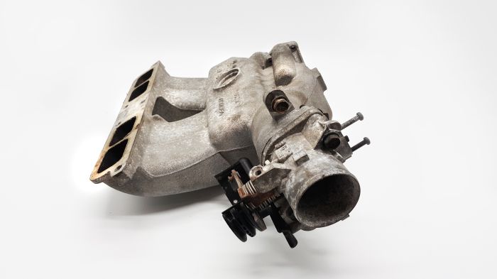 Впускной коллектор верхняя часть DOHC RS 2.4 литра EDZ