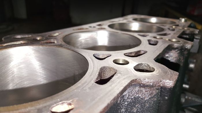 Шорт-блок, блок цилиндров в сборе DOHC 2.4 литра EDZ