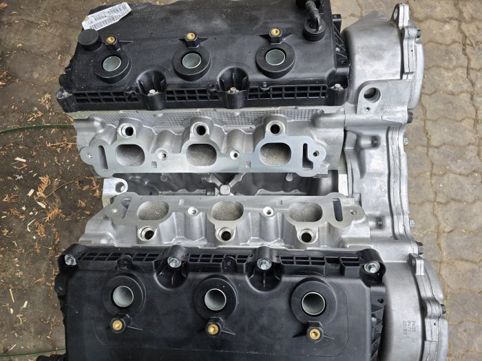 Двигатель в стандартной комплектации 3,5 литра EGG