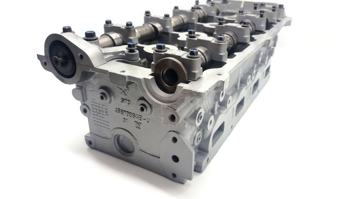 Головка блока цилиндров DOHC 2.4л. EDZ ГБЦ