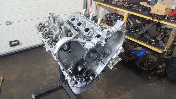 Двигатель 3.2/3.5 литра